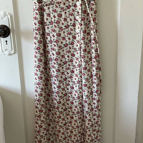 Rouje Floral Maxi Dress in Cream and Red - Picture 4 of 10